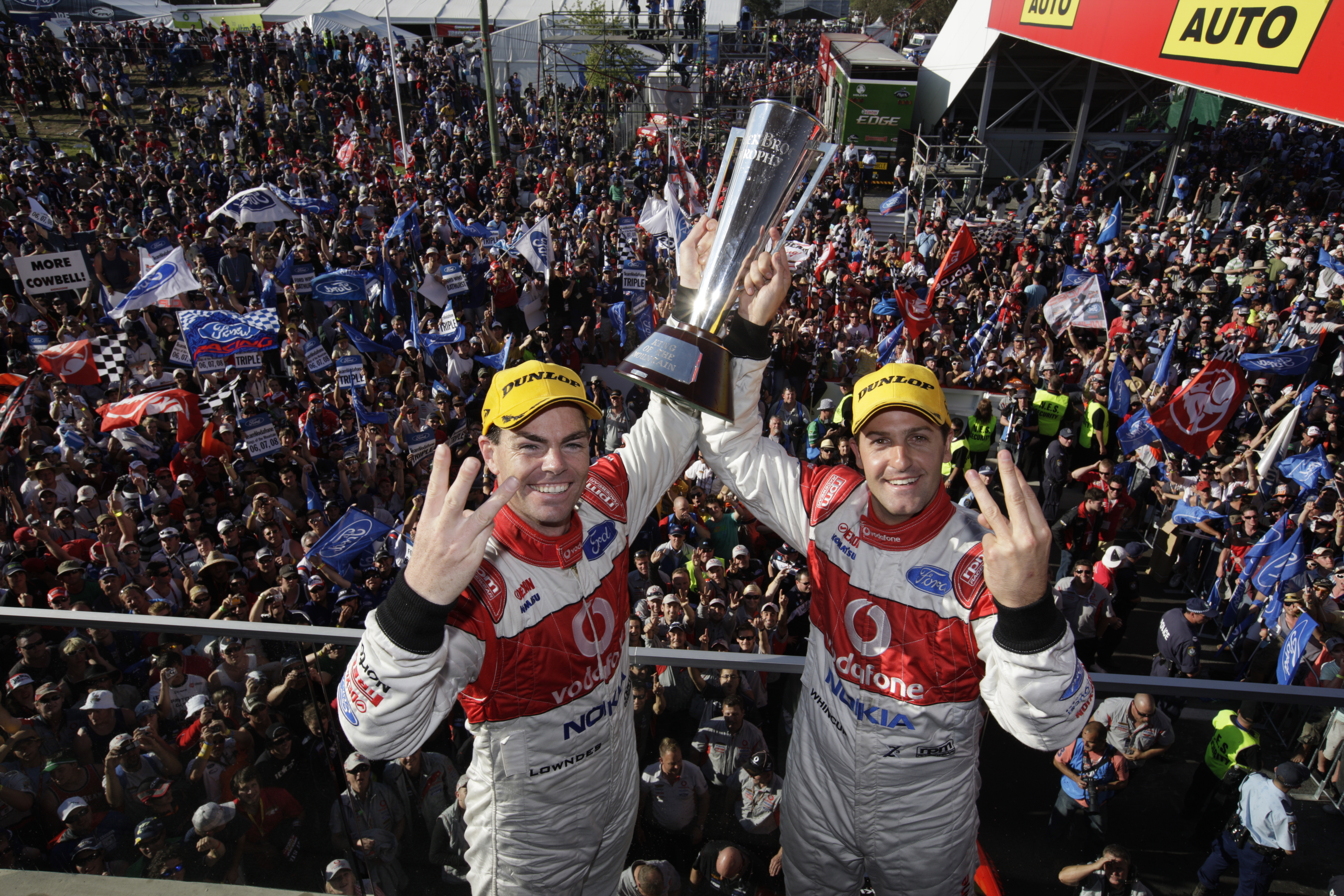 Craig Lowndes and Jamie Whincup on the podium during the Supercheap Auto Bathurst 1000, Round 10 of the Australian V8 Supercar Championship Series at the Mt Panorama Circuit, Bathurst, New South Wales, on October 12, 2008.